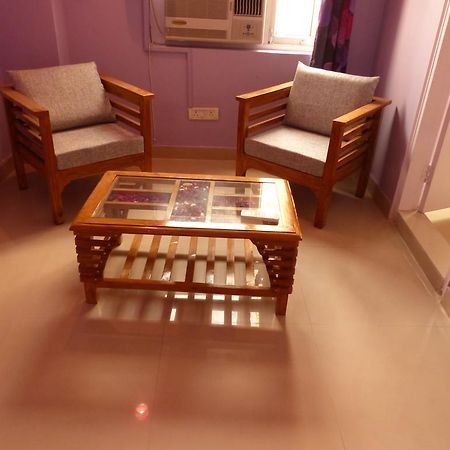 Mykonos Guest House And Spa Нью-Дели Экстерьер фото